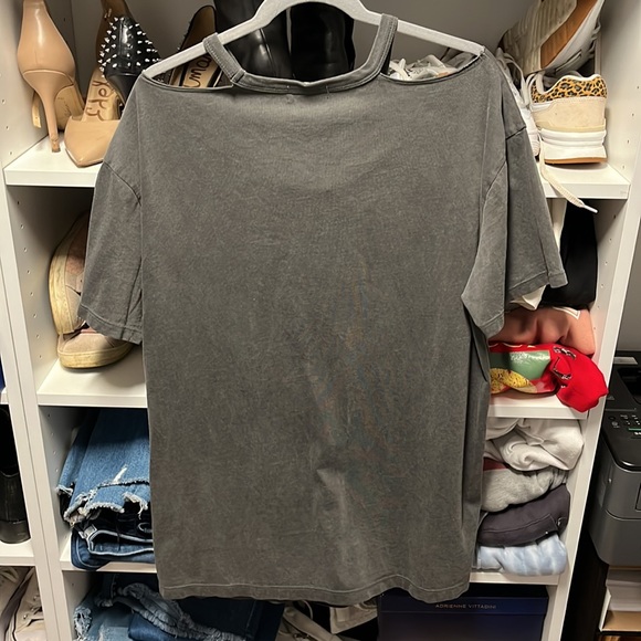 Oversized tee size XL - Picture 2 of 3